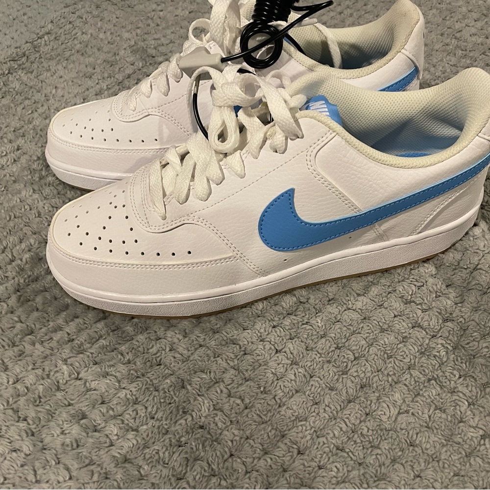 Nike White and Blue Sneakers